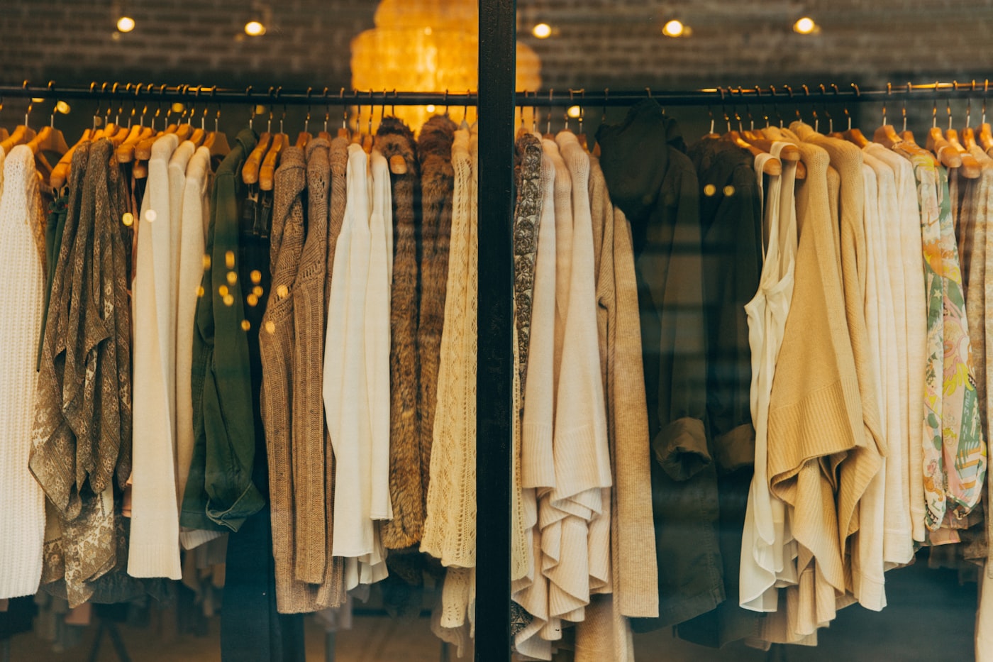 Knitwear rail